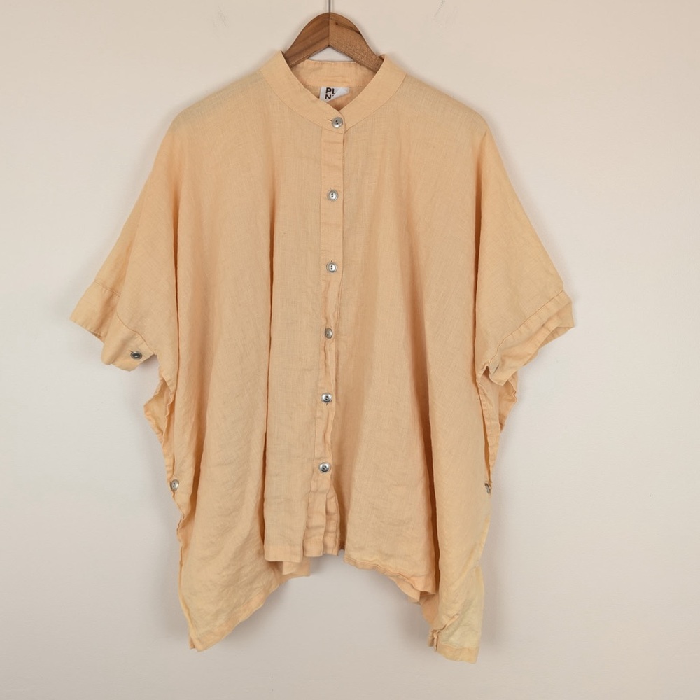 Planet by Lauren G Linen Button Front Poncho Top